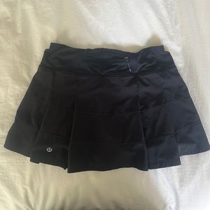 Lululemon pace rival mid-rise skirt